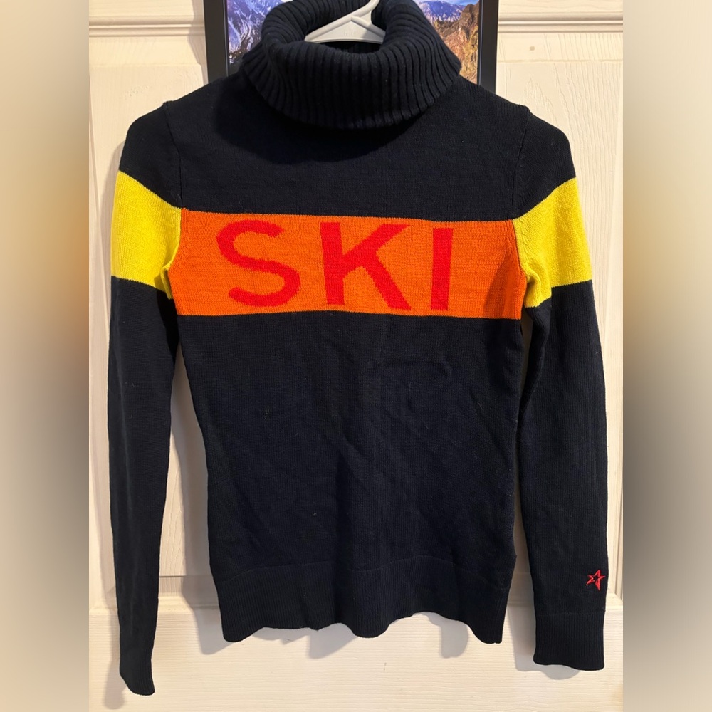 PERFECT MOMENT SKI SWEATER